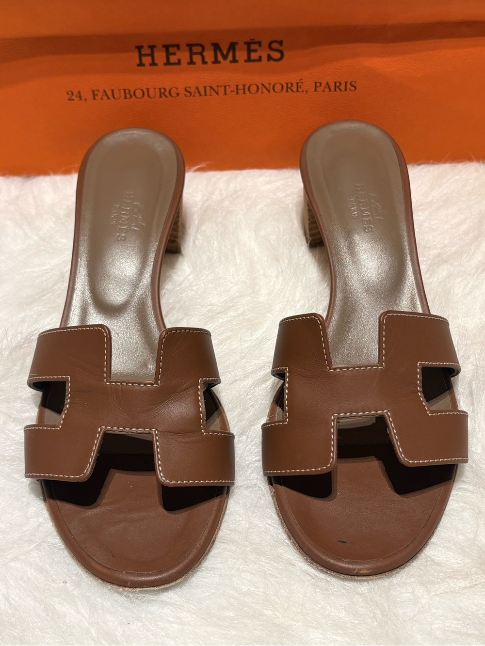 Hermès Oasis Sandals Gold Brown Leather H Heel